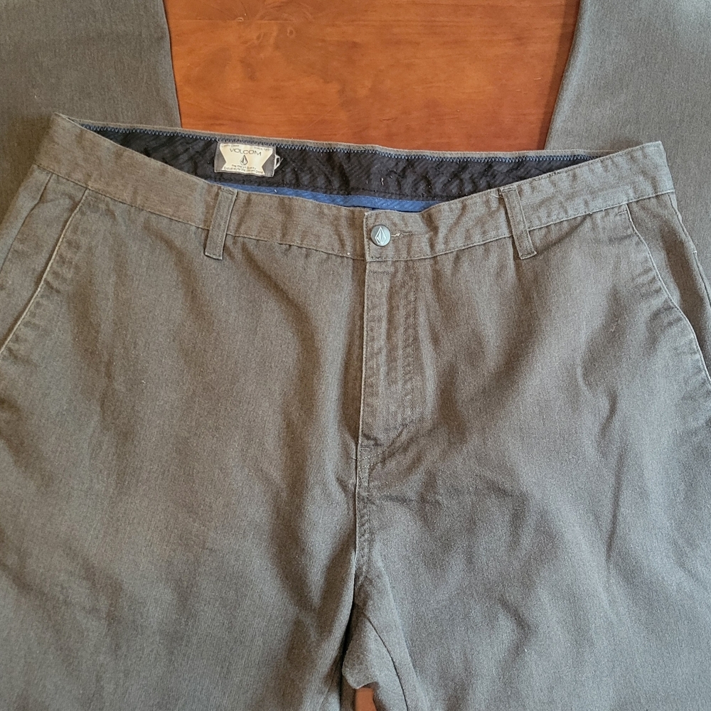 Mens Volcom pants